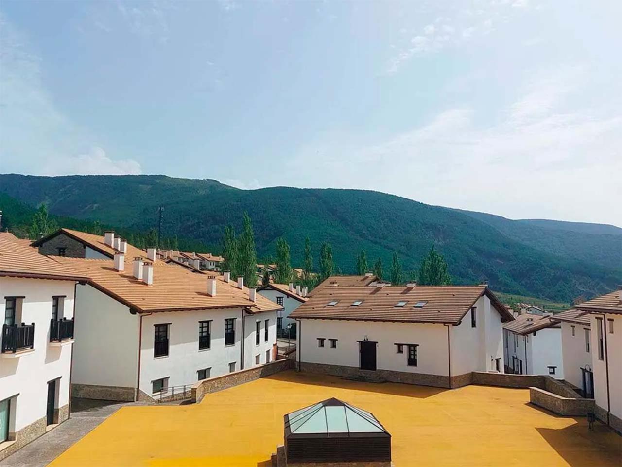 Apartamentos Jaca Mirador De Badaguas 3000 Esterno foto